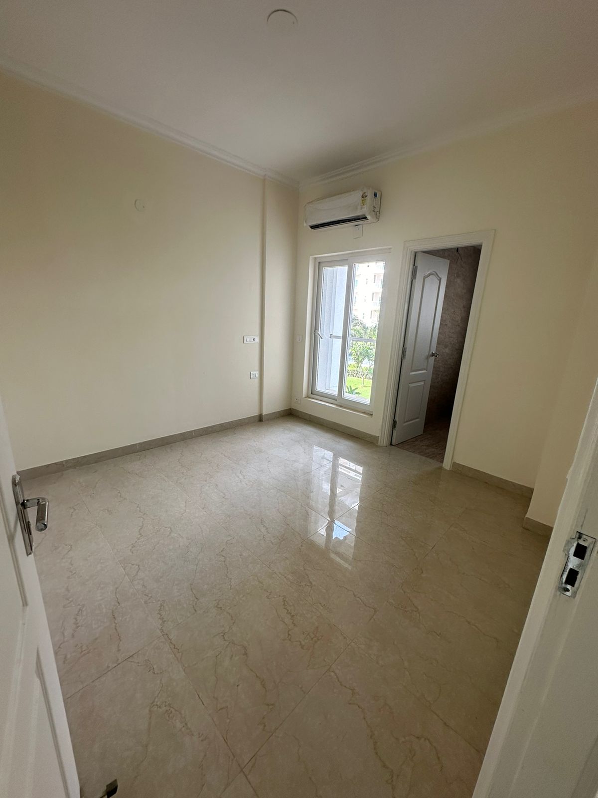 Shree Vardhman Victoria