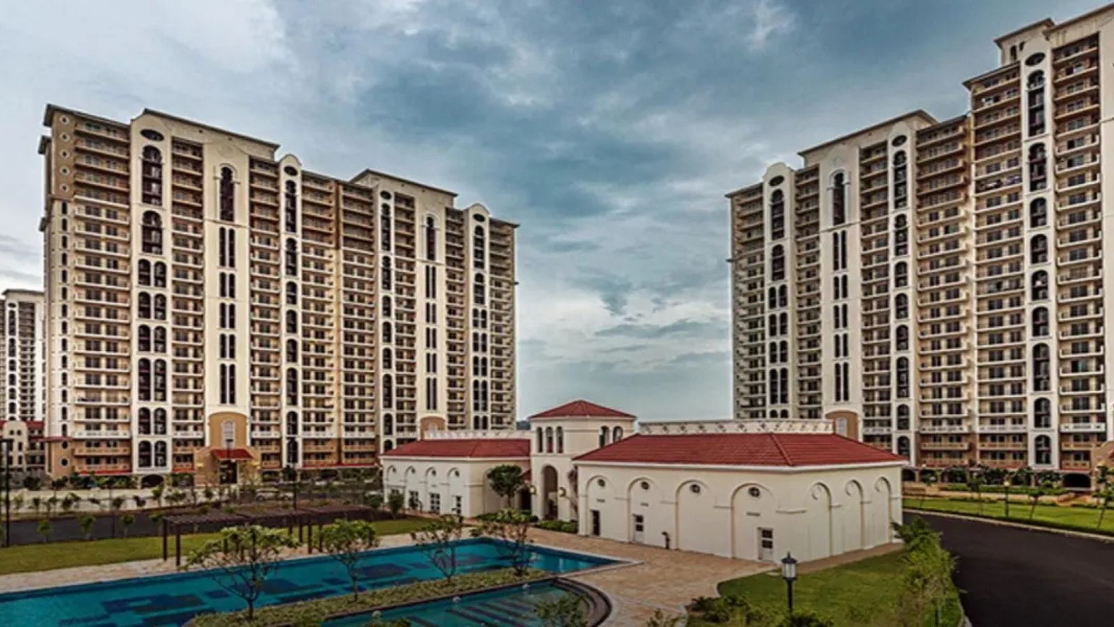 DLF New Town Heights 1 banner